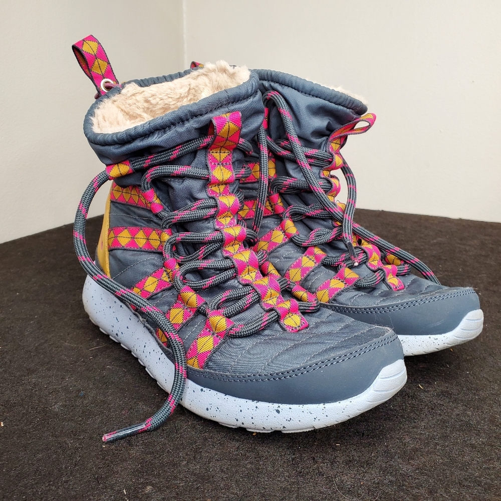 7) NIKE Winter / Rain Boots "Sneakerboot" Women's Sz. 5